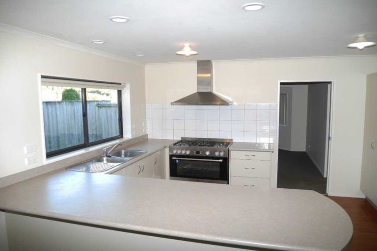 Photo of property in 5 Cascade Way, Paraparaumu, 5032
