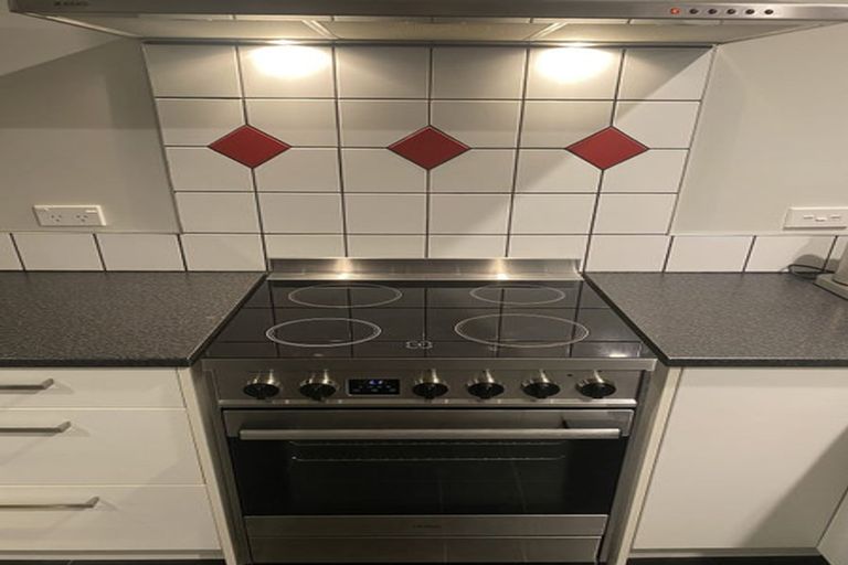 Photo of property in 6 Willow Street, Hampstead, Ashburton, 7700