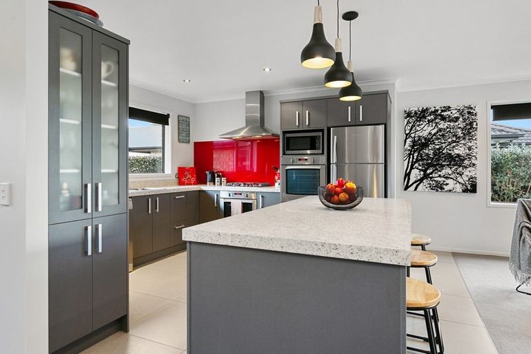 Photo of property in 8 Twin Willow Close, Cambridge, 3434