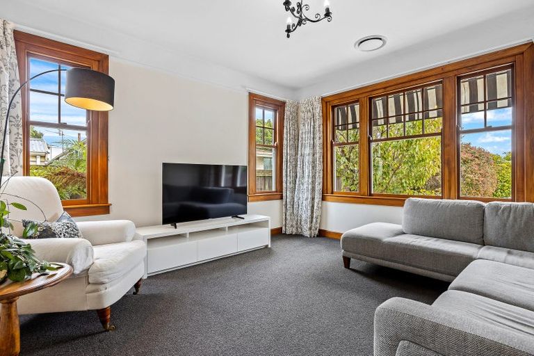 Photo of property in 84 Saint Martins Road, Saint Martins, Christchurch, 8022