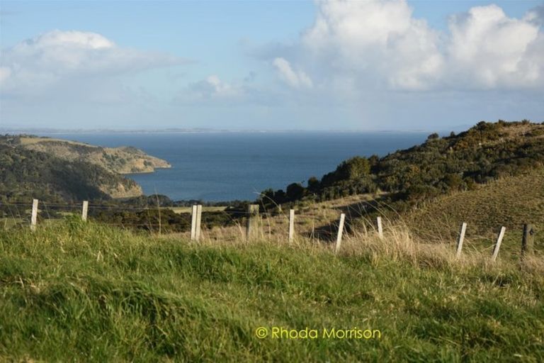 Photo of property in 6 Te Wairoa Lane, Tinopai, 0593