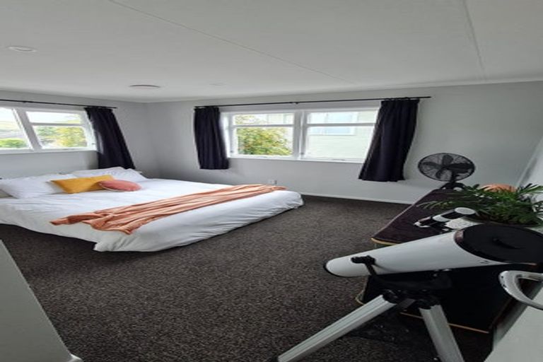 Photo of property in 53 Beaumaris Crescent, Ascot Park, Porirua, 5024