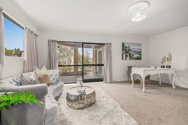 Photo of property in 2 Westminster Gardens, Unsworth Heights, Auckland, 0632