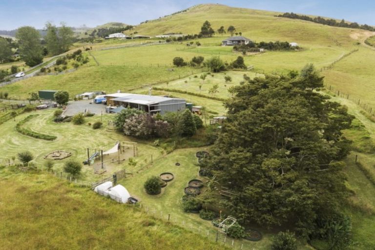 Photo of property in 958 Whangaripo Valley Road, Whangaripo, Wellsford, 0972