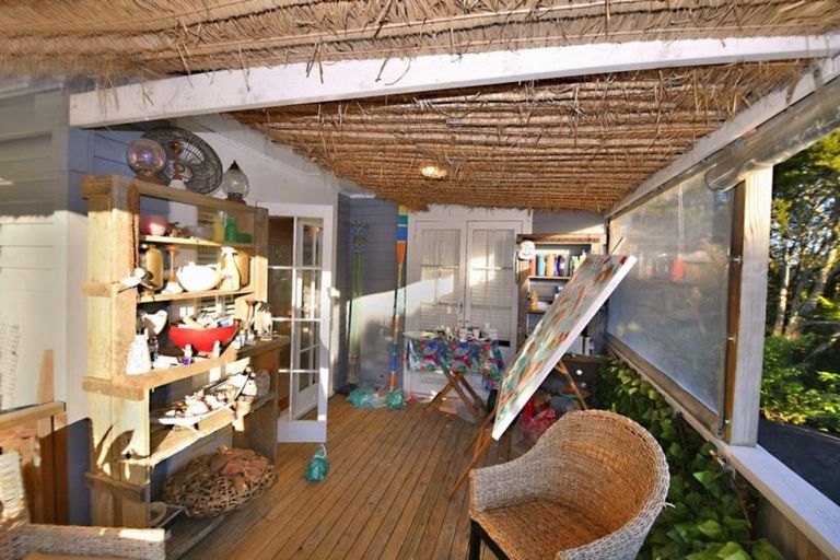 Photo of property in 12 Kendale Drive, Leigh, 0985