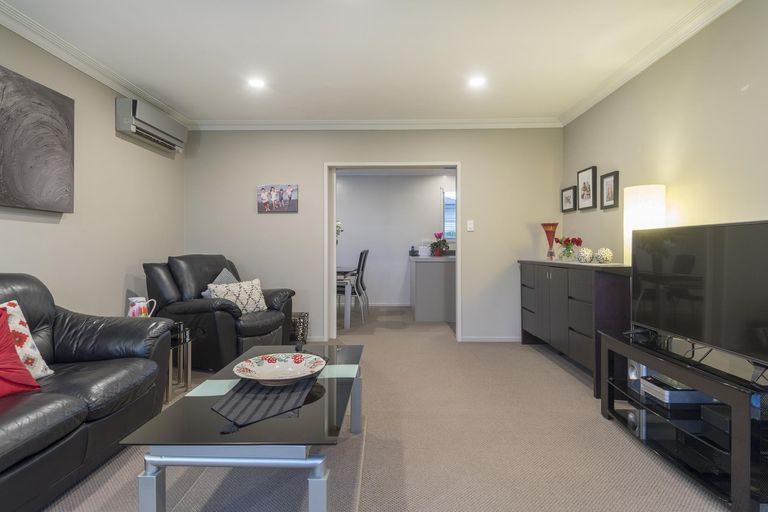 Photo of property in 2 Longwood Lane, Otumoetai, Tauranga, 3110