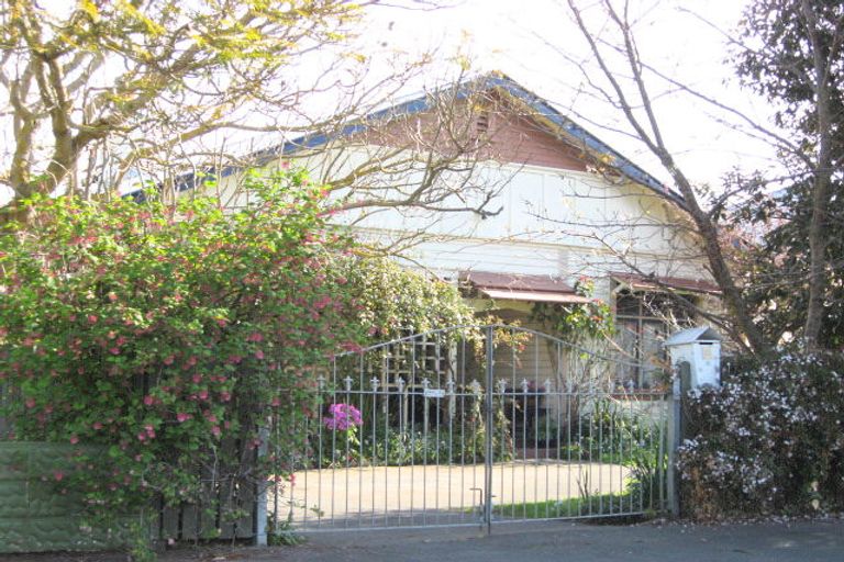 Photo of property in 25 Kings Avenue, Gonville, Whanganui, 4501
