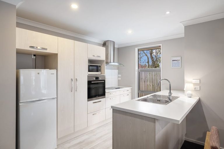 Photo of property in 3/24 Wairakei Road, Strowan, Christchurch, 8052