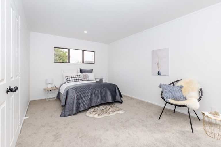 Photo of property in 17 Chesterfield Place, Rototuna, Hamilton, 3210