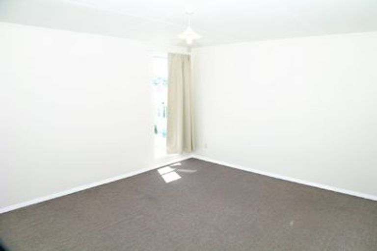 Photo of property in 18 Excellency Terrace, Ascot Park, Porirua, 5024