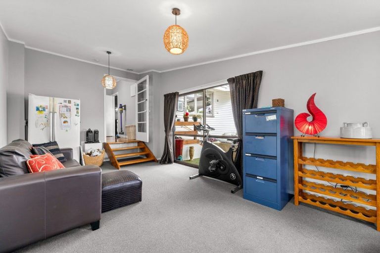 Photo of property in 38 Pipiroa Road, Ngatea, 3503