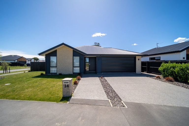 Photo of property in 14 Manakura Street, Avonhead, Christchurch, 8042