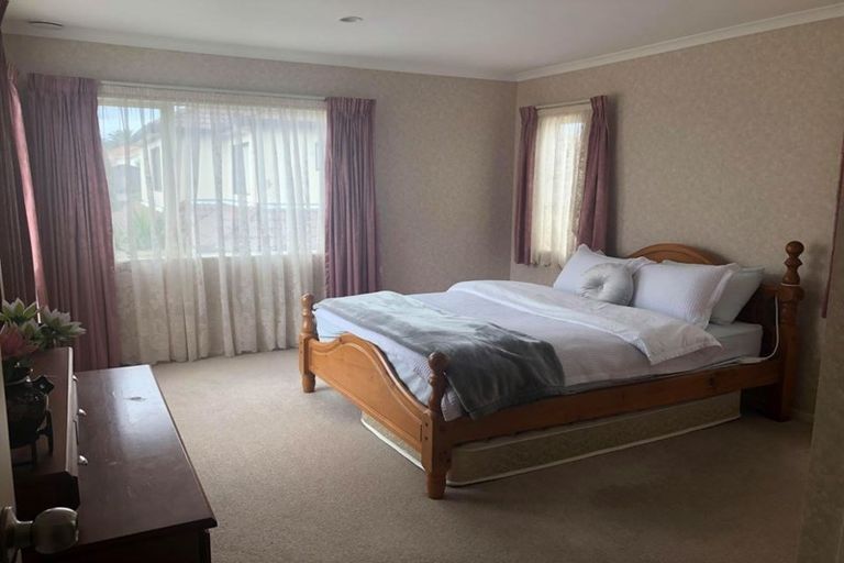 Photo of property in 20 Liffey Drive, East Tamaki, Auckland, 2013