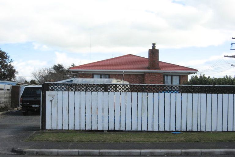 Photo of property in 5 Valentine Street, Papakura, 2110