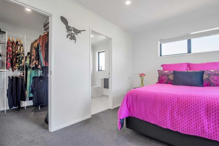 Photo of property in 6 Blackbird Way, Rolleston, 7614