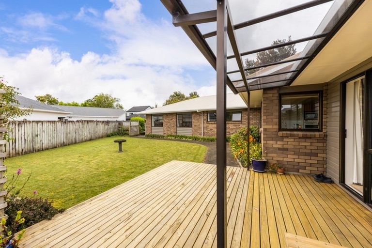 Photo of property in 10c Kinross Drive, Merrilands, New Plymouth, 4312