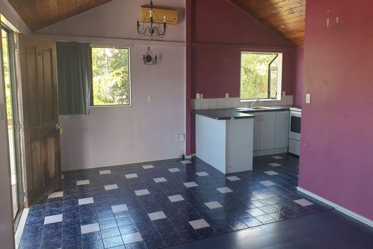 Photo of property in 231 Glengarry Road, Glen Eden, Auckland, 0602