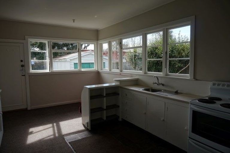 Photo of property in 326 Blenheim Road, Upper Riccarton, Christchurch, 8041