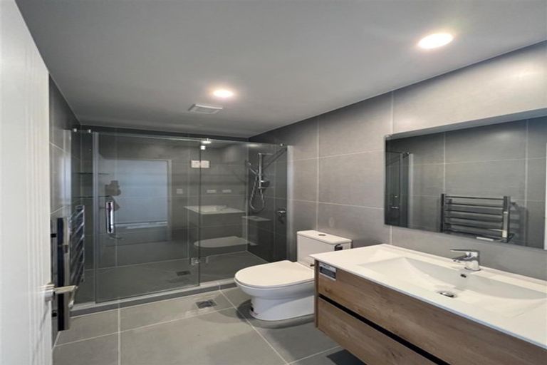 Photo of property in 31 Aramata Road, Papakura, 2110