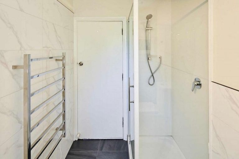 Photo of property in 10 Monowai Road, Johnsonville, Wellington, 6037