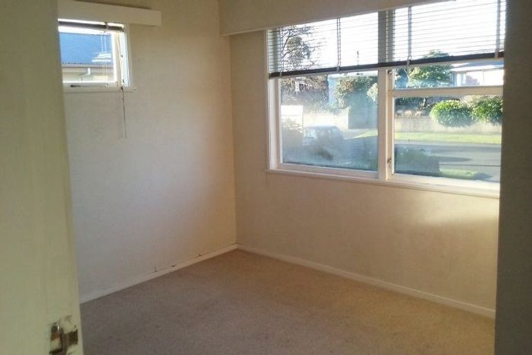 Photo of property in 16 Karamea Crescent, Kelvin Grove, Palmerston North, 4414