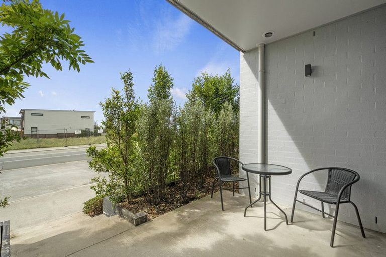 Photo of property in 3/1 Genevieve Lane, Hobsonville, Auckland, 0616