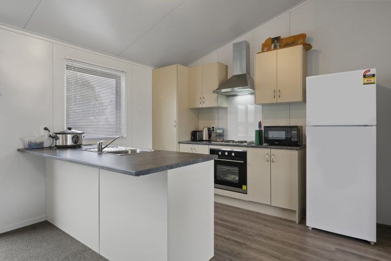 Photo of property in 37 Te Iwiheke Place, Turangi, 3334