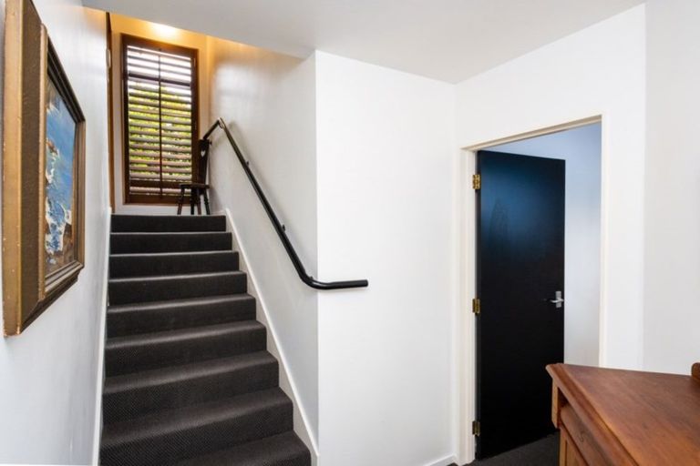 Photo of property in 73 Kopanga Road, Havelock North, 4130