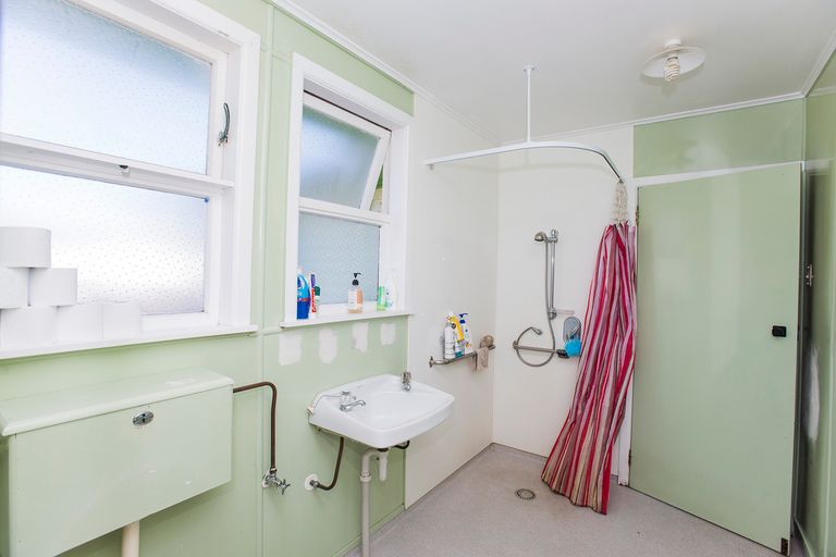 Photo of property in 29 Ioapa Road, Te Karaka, 4022