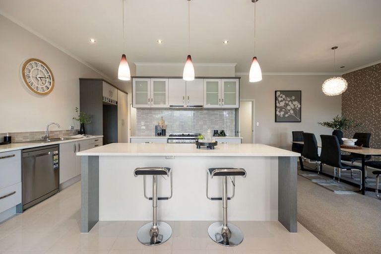 Photo of property in 19 Piwakawaka Court, Rototuna North, Hamilton, 3210