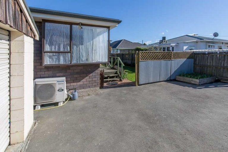 Photo of property in 2/33 Tower Street, Hornby, Christchurch, 8042