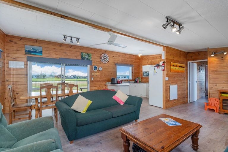 Photo of property in 149 Rangiora Crescent, Matarangi, Whitianga, 3592