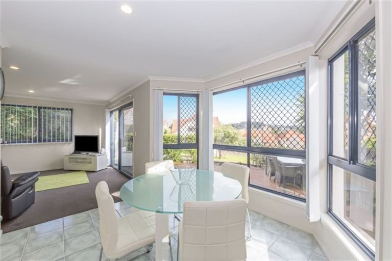 Photo of property in 6c Voyager Drive, Gulf Harbour, Whangaparaoa, 0930