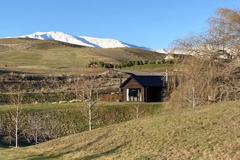 Photo of property in 82 Threepwood Road, Lake Hayes, Queenstown, 9371