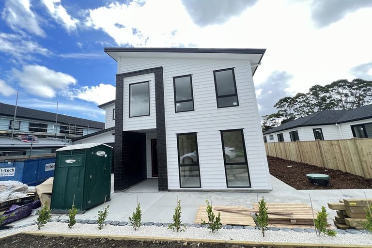 Photo of property in 23 Sidwell Road, Wainui, 0932