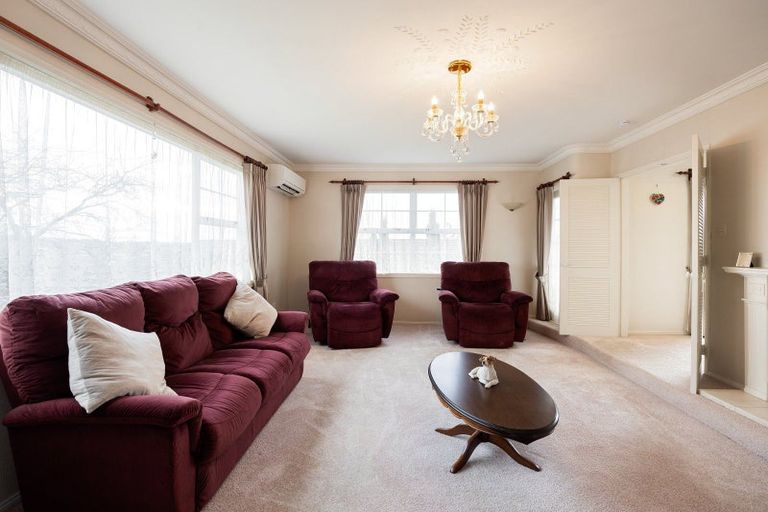 Photo of property in 65 Poaka Avenue, Dinsdale, Hamilton, 3204