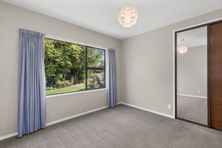 Photo of property in 2 Cottesmore Close, Burnside, Christchurch, 8053