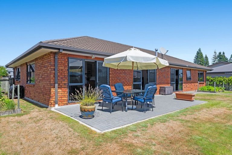 Photo of property in 10 Owhatiura Drive, Lynmore, Rotorua, 3010
