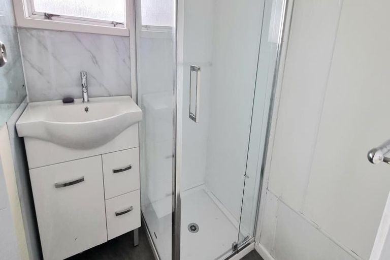 Photo of property in 64 Zelda Avenue, Clover Park, Auckland, 2023