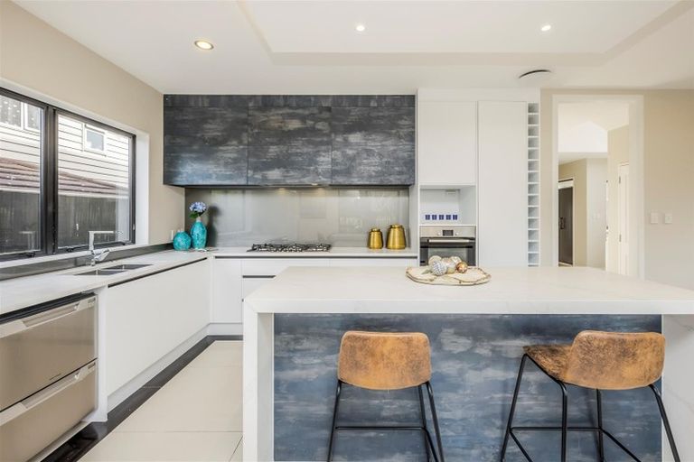 Photo of property in 55 Packspur Drive, Flat Bush, Auckland, 2016