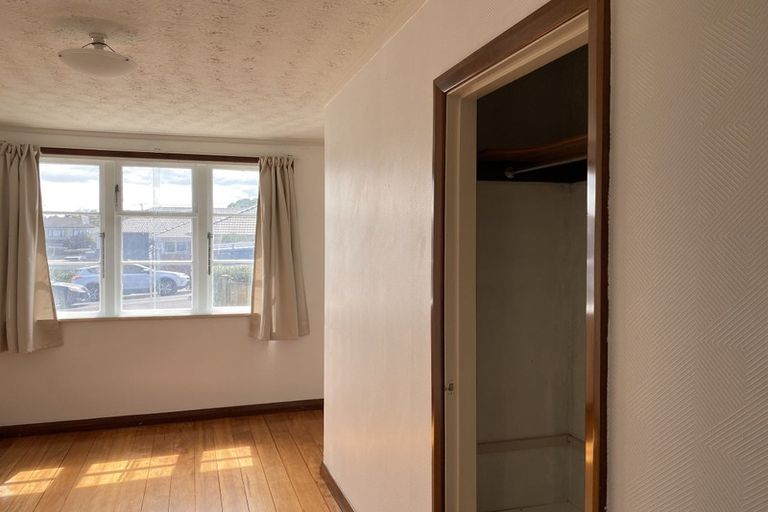 Photo of property in 87 Hillsborough Road, Hillsborough, Auckland, 1042