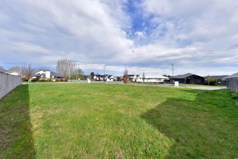 Photo of property in 6 Glenturret Drive, Casebrook, Christchurch, 8051