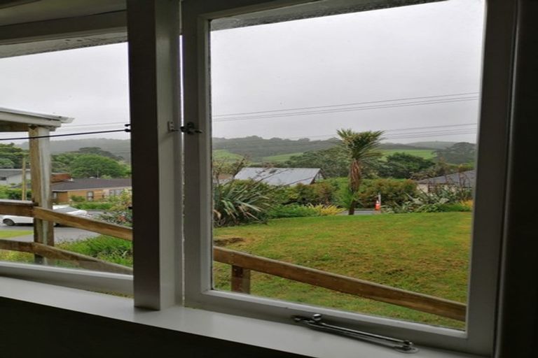 Photo of property in 2 Otanerua Road, Hatfields Beach, Orewa, 0931