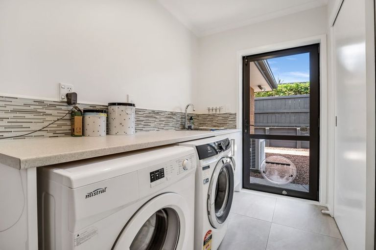 Photo of property in 8 Farleigh Close, Huntington, Hamilton, 3210