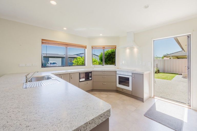 Photo of property in 22 Belgrove Place, Waipukurau, 4200