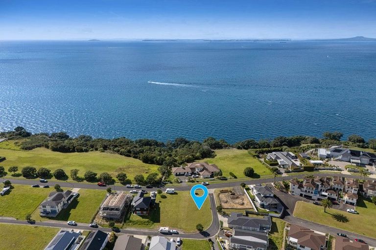 Photo of property in 337 Pinecrest Drive, Gulf Harbour, Whangaparaoa, 0930