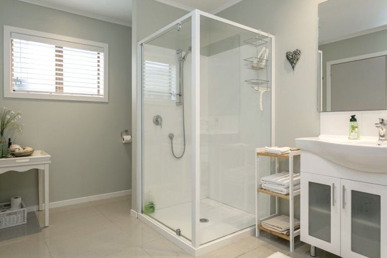 Photo of property in 744 Acacia Bay Road, Acacia Bay, Taupo, 3330