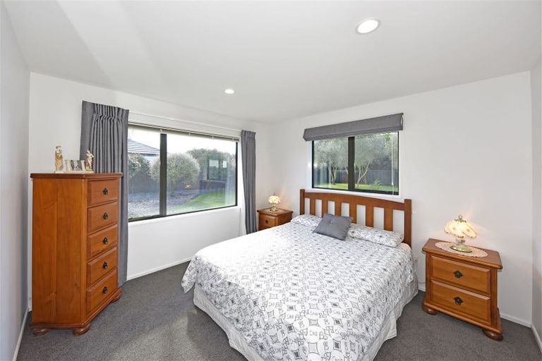Photo of property in 12 Sweet Waters Place, Woolston, Christchurch, 8023