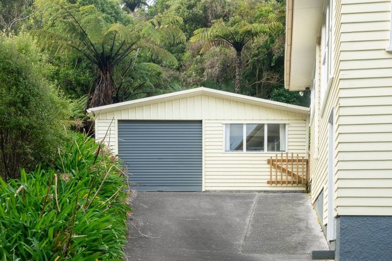 Photo of property in 12 Tobruk Street, Karori, Wellington, 6012