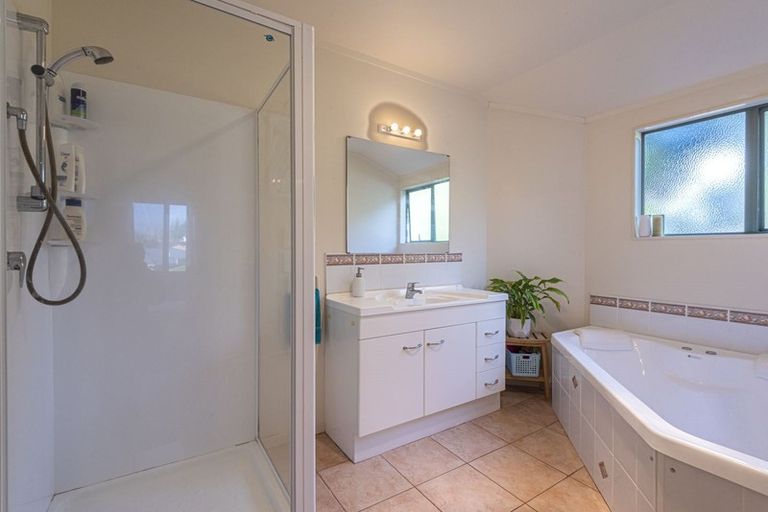 Photo of property in 13 Bush Haven Drive, Te Kamo, Whangarei, 0112